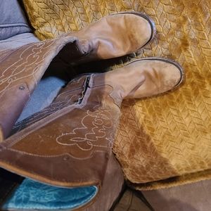 Womens size 10 corral boots
